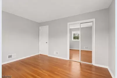 92 Anderson Ave, Totowa, NJ 07512 - Photo 14