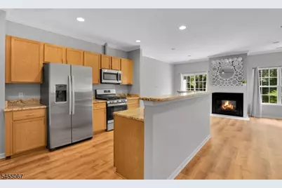 8 Allister Ct, Lincoln Park, NJ 07035 - Photo 6