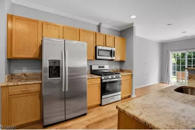 8 Allister Ct, Lincoln Park, NJ 07035 - Photo 8