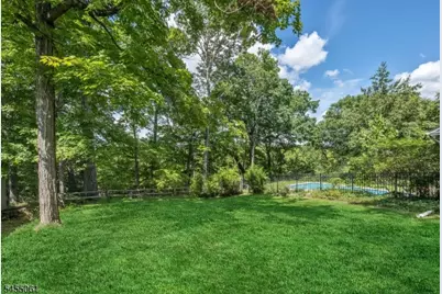 115 Riverwood Ave, Bedminster Township, NJ 07921 - Photo 2