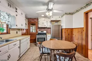 115 Riverwood Ave, Bedminster Township, NJ 07921 - Photo 10