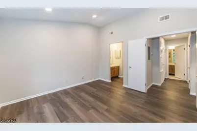 72 Sage Court Ondo, Bedminster Township, NJ 07921 - Photo 14