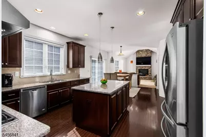 5 Pfrommer Ave, Mount Olive, NJ 07828 - Photo 6