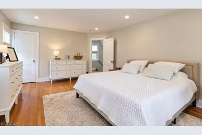 8 S Oak Ct, Madison, NJ 07940 - Photo 16