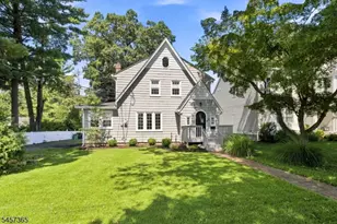 8 S Oak Ct, Madison, NJ 07940 - Photo 1