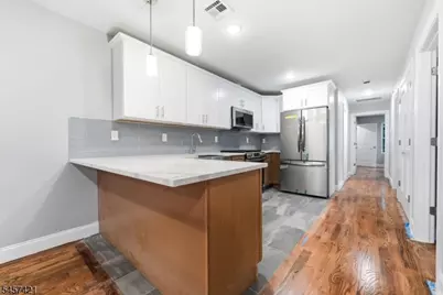 39 Grand Ave, Newark, NJ 07106 - Photo 8