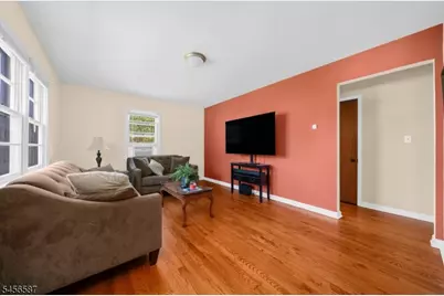 16 Abbott Ct, Flemington, NJ 08822 - Photo 4