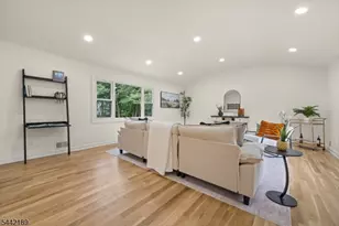 100 Pier Ln, Fairfield, NJ 07004 - Photo 4