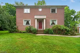 9 Woods Edge Ct, White Township, NJ 07823 - Photo 1