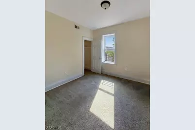 319 14th Ave #2, Newark, NJ 07103 - Photo 6