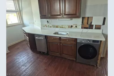 810 Old York Rd, Raritan, NJ 08869 - Photo 10