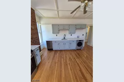 810 Old York Rd, Raritan, NJ 08869 - Photo 6