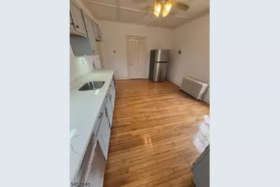 810 Old York Rd, Raritan, NJ 08869 - Photo 16