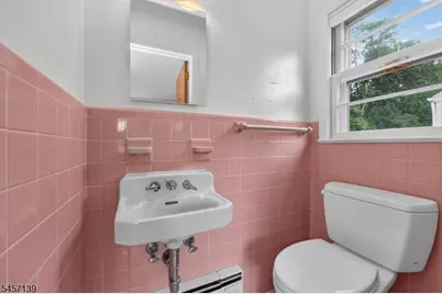204 Hillside Ave, Chatham, NJ 07928 - Photo 14