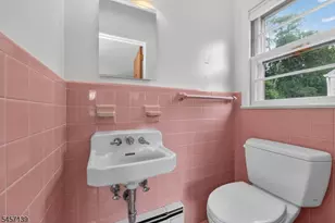 204 Hillside Ave, Chatham, NJ 07928 - Photo 14
