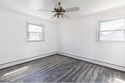 19 Jonquil Cir, Woodbridge Township, NJ 08863 - Photo 16