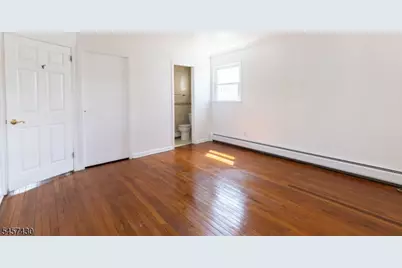 19 Jonquil Cir, Woodbridge Township, NJ 08863 - Photo 14
