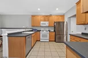 7 Pinehurst Cir, Clinton Township, NJ 08801 - Photo 6