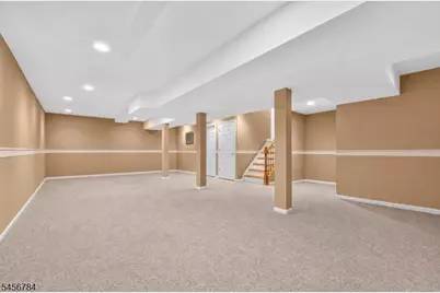 7 Pinehurst Cir, Clinton Township, NJ 08801 - Photo 16