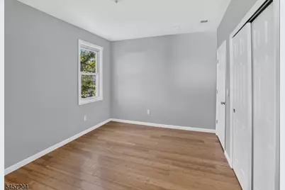 96 Goodwin Ave, Newark, NJ 07112 - Photo 30