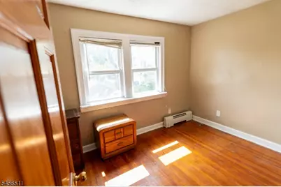 30 Carnation St, Bergenfield, NJ 07621 - Photo 8