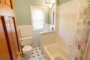 30 Carnation St, Bergenfield, NJ 07621 - Photo 12