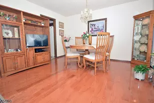 40 Giles Biondi Ct, Bound Brook, NJ 08805 - Photo 6