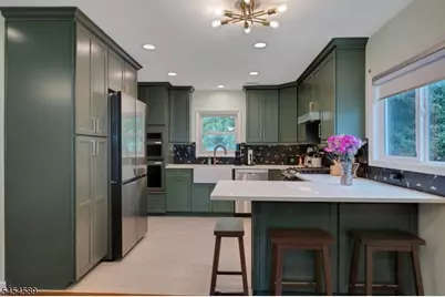35 Sunrise Ter, Cedar Grove, NJ 07009 - Photo 8