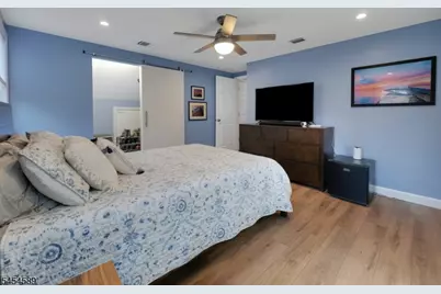 35 Sunrise Ter, Cedar Grove, NJ 07009 - Photo 18
