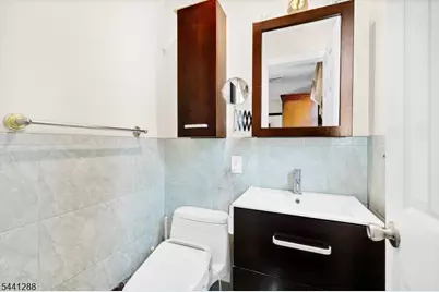 111 Walton Ave, Union Township, NJ 07083 - Photo 28