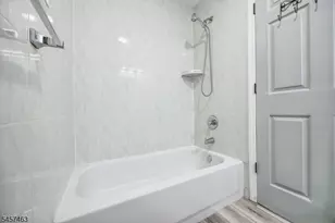 708 Ocean Ave, Jersey City, NJ 07305 - Photo 16