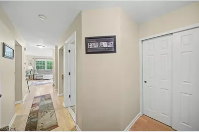42 Hickory Way, Mount Arlington, NJ 07856 - Photo 4