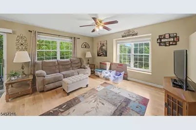 42 Hickory Way, Mount Arlington, NJ 07856 - Photo 16