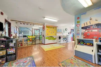188 Washington Ave, Nutley, NJ 07110 - Photo 6