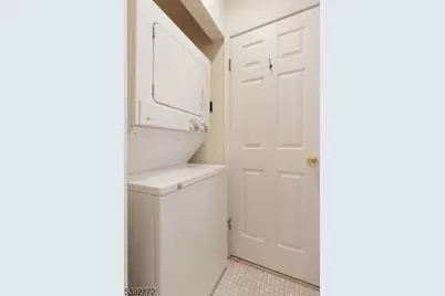 4 Sunrise Dr, Long Hill Township, NJ 07933 - Photo 16