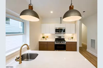 31 N 5th St #2, Newark, NJ 07107 - Photo 2