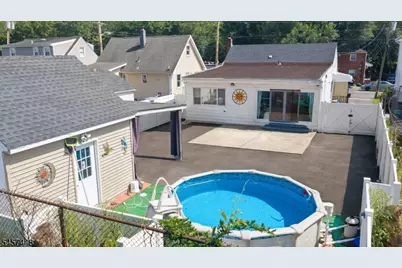 379 Chamberlain Ave, Paterson, NJ 07502 - Photo 10