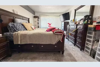 379 Chamberlain Ave, Paterson, NJ 07502 - Photo 32