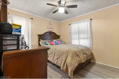 379 Chamberlain Ave, Paterson, NJ 07502 - Photo 34