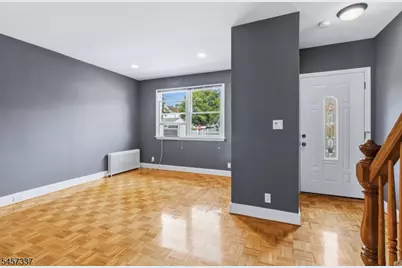33 Franklin Ave, Clifton, NJ 07011 - Photo 6