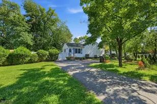 251 W Midland, Paramus, NJ 07652 - Photo 34
