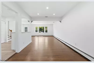 251 W Midland, Paramus, NJ 07652 - Photo 8