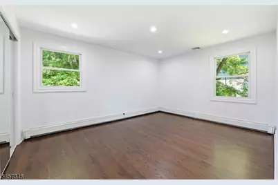 251 W Midland, Paramus, NJ 07652 - Photo 18