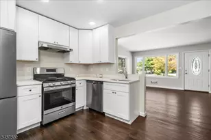 13 Windbeam Rd, Riverdale, NJ 07457 - Photo 12