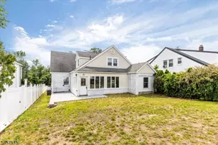235 River Dr, Elmwood Park, NJ 07407 - Photo 28