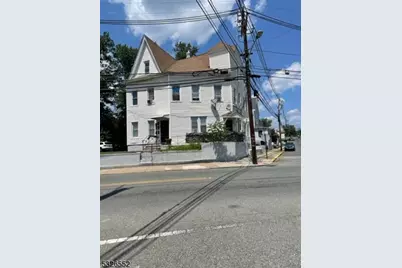 329 Wagaraw Rd #10, Hawthorne, NJ 07506 - Photo 1