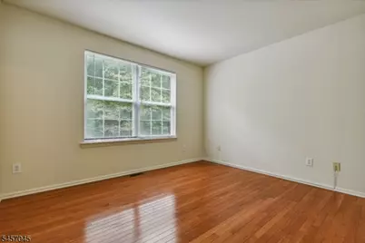 54 Plantation Rd, Readington, NJ 08889 - Photo 6