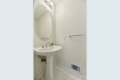 54 Plantation Rd, Readington, NJ 08889 - Photo 10