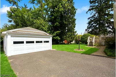 33 Pine St, Cranford Township, NJ 07016 - Photo 20
