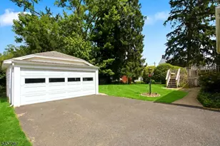 33 Pine St, Cranford Township, NJ 07016 - Photo 20
